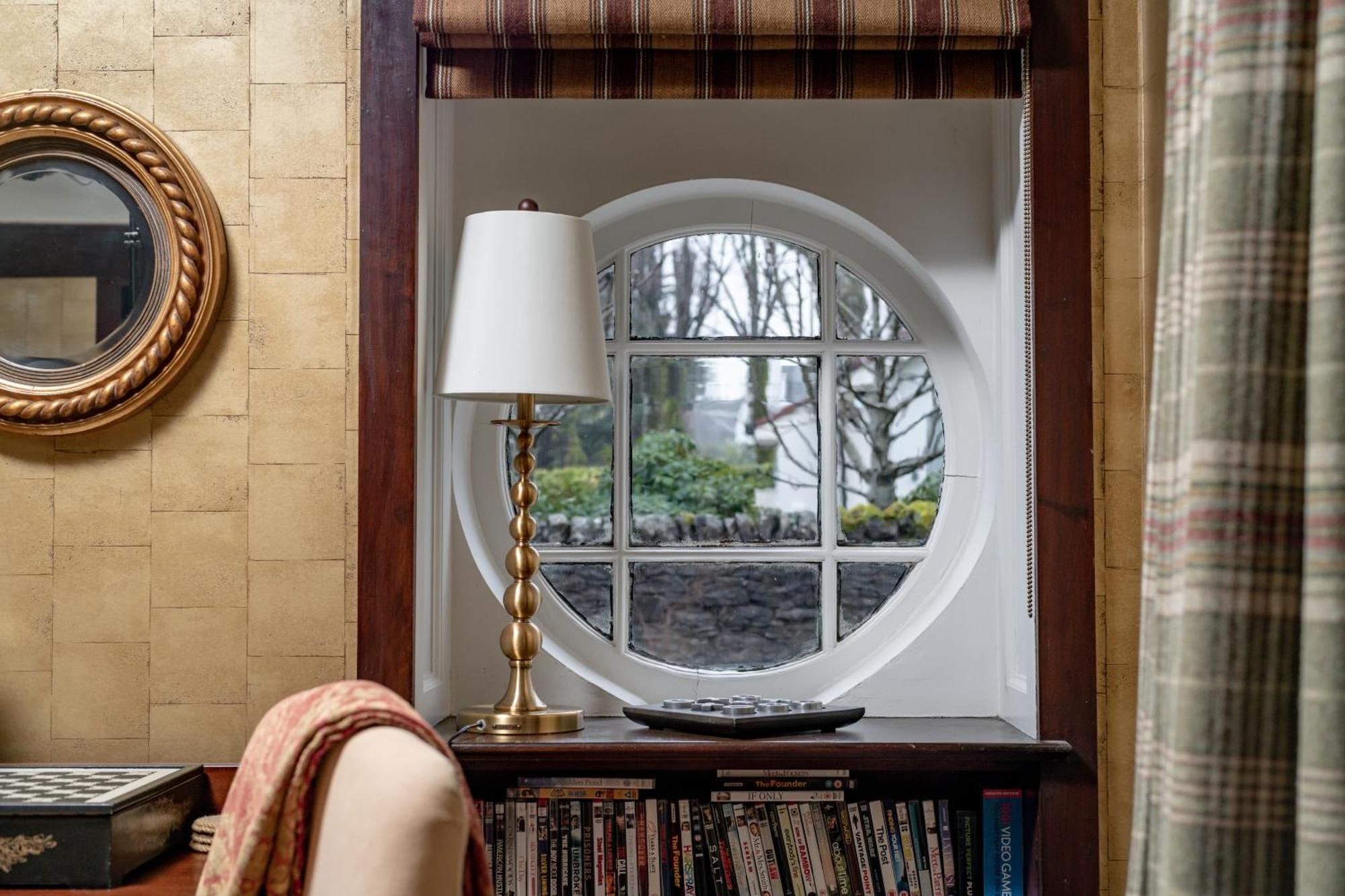 Unique Arts & Crafts Home In Auchterarder Extérieur photo